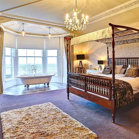 Nocleg ze śniadaniem Bay 4*